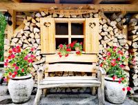 Ribno Alpine Hotelにある庭