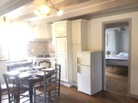 Kuchyňa alebo kuchynka v ubytovaní jolie maison de caractère proche de Castres