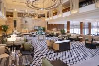 Lotte Hotel Saigonにあるレストランまたは飲食店