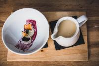 Jídlo v hotelu nebo okolí