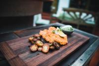 Jídlo v hotelu nebo okolí