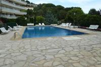 Basen w obiekcie C012-Appartement confortable avec piscine, tennis et grand parc lub w pobliżu