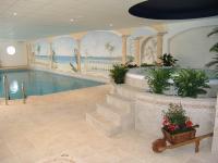 Bazén v ubytování Crown Resorts Club Marbella nebo v jeho okolí