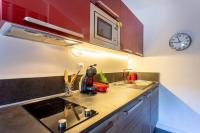 Kuchnia lub aneks kuchenny w obiekcie 6 - Charming studio,Heart old town, beach walk