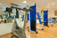 Posilňovňa alebo fitness centrum v ubytovaní Alexandra Hotel&Apartments