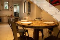 Kuchnia lub aneks kuchenny w obiekcie Le Triplex - 4 pers - Wifi - Centre ville
