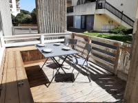 Balkon lub taras w obiekcie Appartement cosy avec jardin près du port et des plages à Capbreton - FR-1-239-905