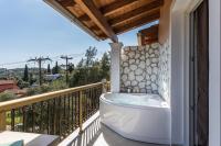 Balkón alebo terasa v ubytovaní Aloe Seaview Apartments by Konnect, 500m from Dassia Beach