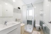 A bathroom at Egeu