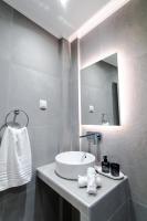 Samel Hotelにあるバスルーム