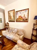 A seating area at Valla18 Guesthouse