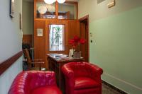 A seating area at Le Stanze Del Vicerè Boutique Hotel