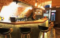 Hol lub bar w obiekcie Hotel77