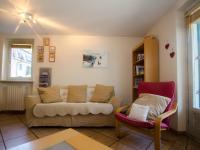 Posedenie v ubytovaní Appartement calme au centre avec terrasse, WiFi, parking - FR-1-343-198