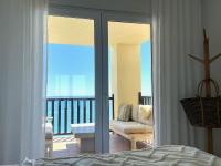 Posteľ alebo postele v izbe v ubytovaní Stunning direct sea views 2 bed apartment at Balcon de Benamádena by Solrentspain Stays