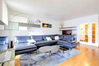 Część wypoczynkowa w obiekcie Luxury Apartment Terrace Trocadéro Eiffel Tower Climatisé