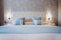 A bed or beds in a room at Alborán Algeciras