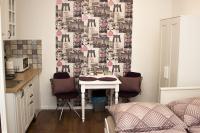 A seating area at Broadway Apartments B1