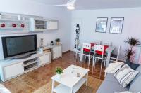 Kuchyňa alebo kuchynka v ubytovaní Apartamento Maruja Roig 2 Playa Sur