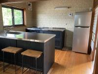 Irori no oyado zen - Vacation STAY 80209vにあるキッチンまたは簡易キッチン