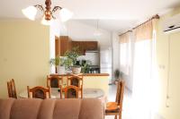 Kuchyňa alebo kuchynka v ubytovaní Apartment Fuma