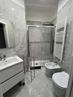 A bathroom at EMI's Guest House