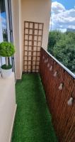 Vonkajšia záhrada v ubytovaní Apartament Dworzec PKP