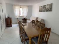 Posedenie v ubytovaní Maison de 1 a 8 personnes entièrement rénovée