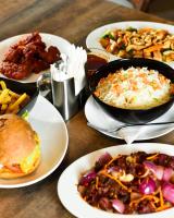 Jídlo v hotelu nebo okolí