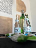 Nápoje v ubytovaní IDYLLA Apartamenty w sercu Wrocławia na Ostrowie Tumskim