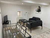 Telewizja i/lub zestaw kina domowego w obiekcie Appartement 2ème étage 42m2 hyper centre ville / parking gratuit