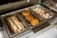 Jídlo v hotelu nebo okolí