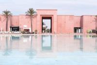 The swimming pool at or close to Spacious and peaceful apartment Jardin 2