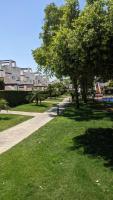 A garden outside Spacious and peaceful apartment Jardin 2