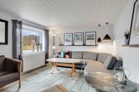 Posezení v ubytování Large And Newly Renovated Holiday Home In Cozy Ingstrup