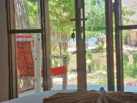 Jaribu Beach Hotelにある庭