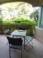 Balkon lub taras w obiekcie Appartement au calme (2 à 4 Pers.) avec Piscines + Parking