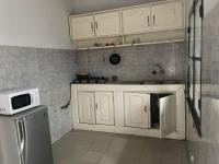 Le TOUNKARANKE residence FASSO KANU- villa-にあるキッチンまたは簡易キッチン