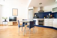 A kitchen or kitchenette at Espectacular vivienda con piscina climatizada