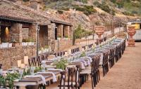 Reštaurácia alebo iné gastronomické zariadenie v ubytovaní Eco Hotel Cueva del Gato