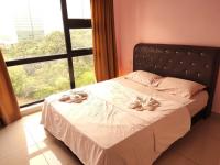 HB1006-One Bedroom-Wifi-Netflix-Parking-Cyberjaya, 3059にあるベッド