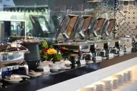 Restaurace v ubytování OPI Indah Hotel