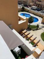 The swimming pool at or close to Apartamento Atico Duplex de 1 dorm en Tarifa