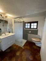 Kúpeľňa v ubytovaní Maison à proximité de Barbizon / Fontainebleau / A6