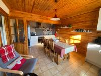Kuchnia lub aneks kuchenny w obiekcie Gîte des Ours