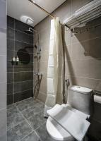 KunKin Garden Aparthotelにあるバスルーム