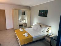 Postel nebo postele na pokoji v ubytování Large apartment in Sunny Beach