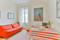 Część wypoczynkowa w obiekcie Appartement Gardague - 2 étoiles - Welkeys