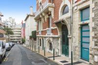 Budynek, w którym mieści się apartament