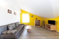 Telewizja i/lub zestaw kina domowego w obiekcie Guesthouse Villa Irena